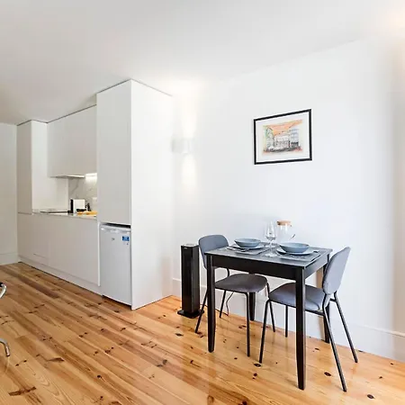 Lapa Flat In City Center By Lovelystay Porto Exterior photo